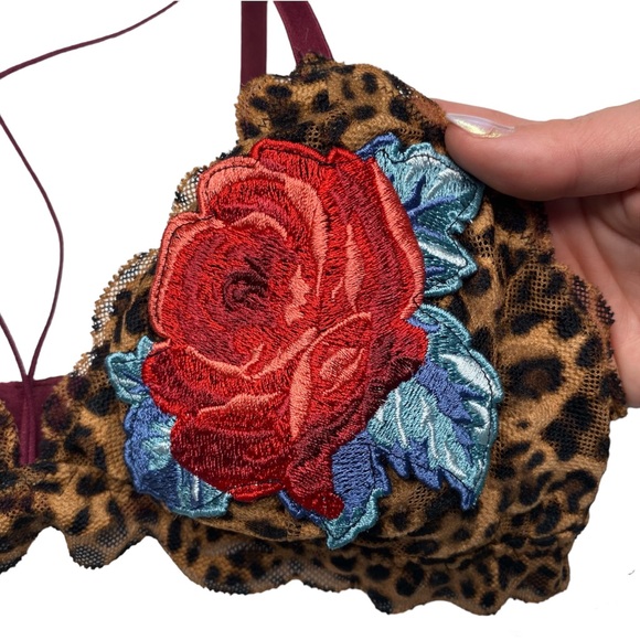 Victoria’s Secret PINK Bralette - size Small - Picture 2 of 5